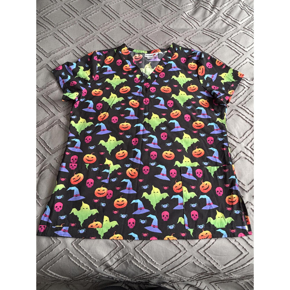 White Halloween-Themed Scrub Top - Colorful Ghosts & Pumpkins